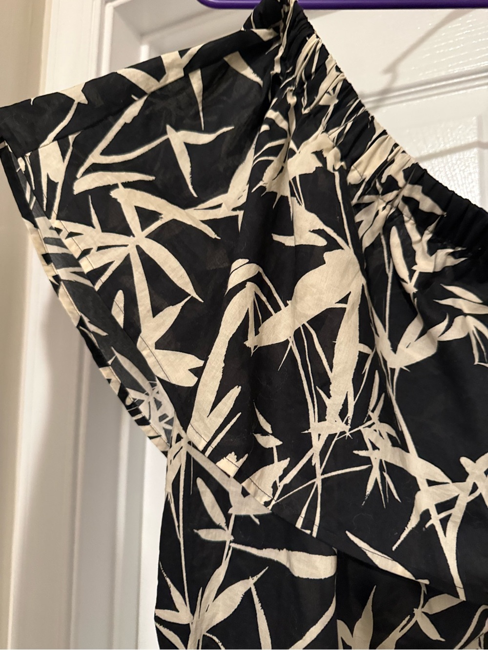 Black and Cream Off-Shoulder Floral Print Women's Crop Top - Picture 3 of 5